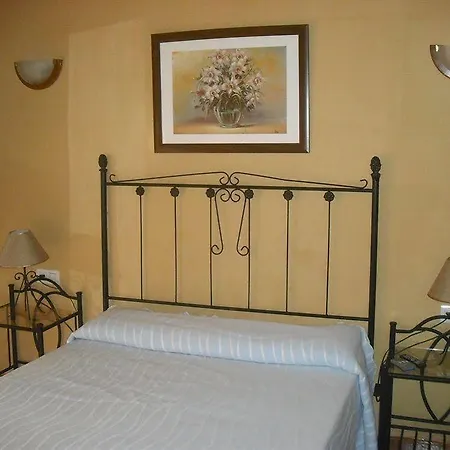 Montes Hotel